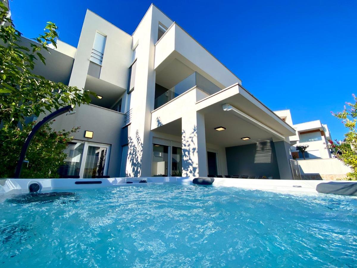 Fantasy View Villa 노바야 외부 사진